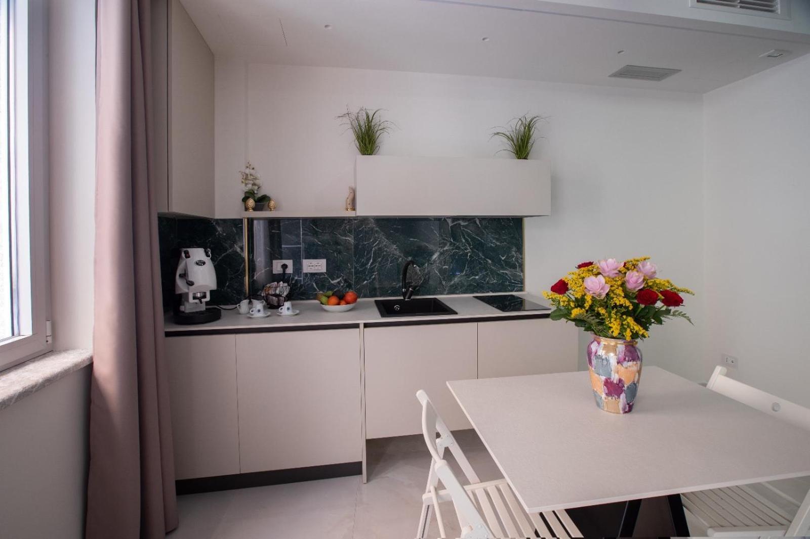 Taozen Apartments タオルミーナ エクステリア 写真